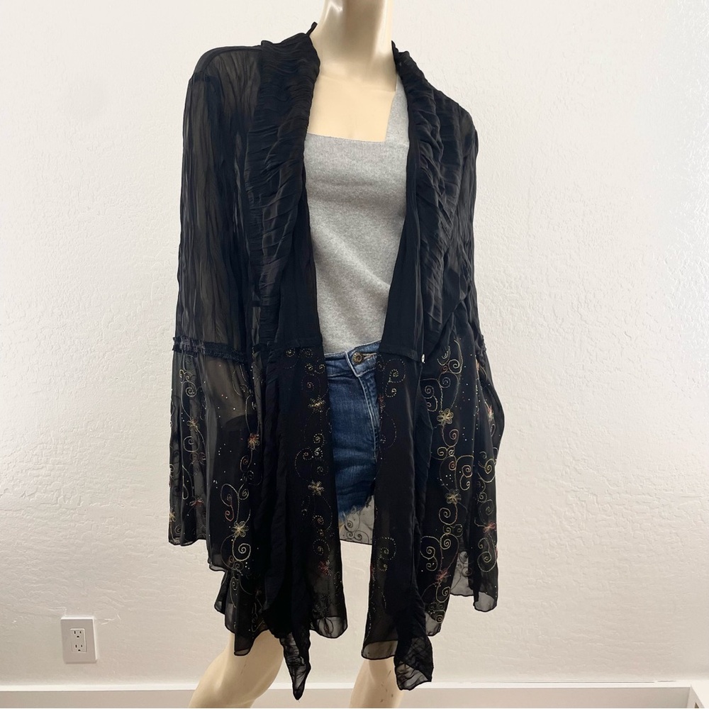 Chic Black Embroidered Sheer Kimono - Picture 6 of 11